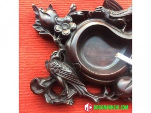 Gạt tàn quả đào gỗ gụ