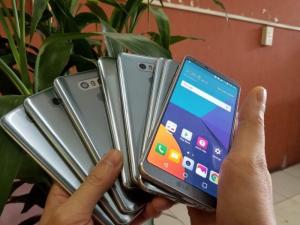 Cần bán LG G6 Rom 32gb hàng vừa cập bến đẹp lenken không tùy vết