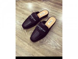 Sục Givency