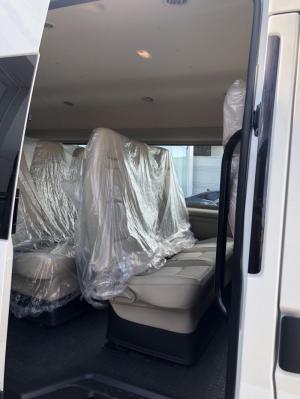 Xe du lịch Ford transit đời mới nhất