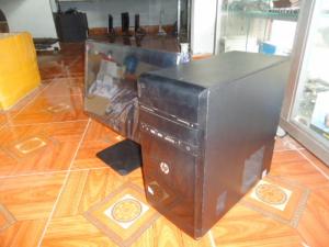 Bộ máy bàn đồng bộ H61 và màn hình dell 20in đèn led đời cao.
