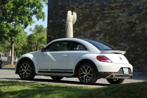 Bán xe Volkswagen Beetle Dune mới, nhập khẩu nguyên chiếc, xe giao ngay, hỗ trợ vay 80%