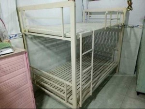 Giường Tầng Sắt Ống Vuông Không Gỉ Sét