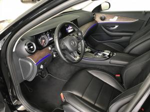 Bán Mercedes E200 2017 Cũ, Đen..Chạy 13.000 Km Chính Hãng