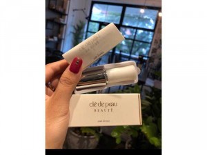 Son dưỡng môi Cle de peau beauty
