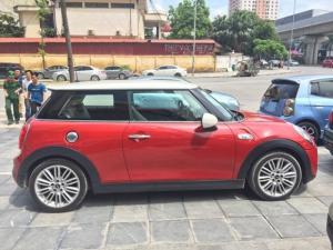 Bán em MINI Cooper 2015 màu đỏ 2 cửa nhập khẩu Anh