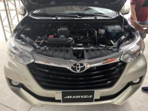 Toyota avanza 1.5g at màu vàng giao ngay
