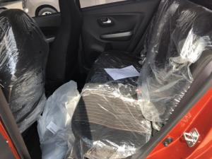 Toyota wigo 1.2at màu cam nhập khẩu