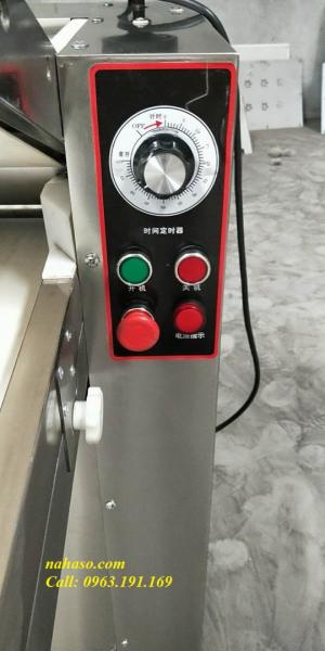 Máy cán bột mì tự động