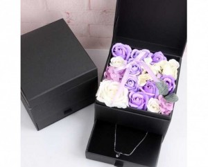 Kích thước hộp: 17.5cm*17.5cm*15.5cm