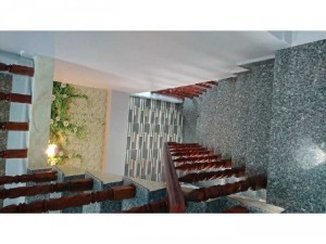 Việc kinh tế khó khăn nên gia đình tôi cần bán gấp căn nhà 64 mét mới xây hệ thống đường điện