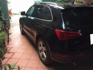 Gia đình cần bán Audi Q5, sx 2011, màu đen, nội thất đen