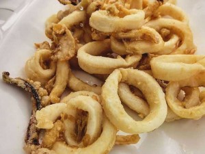 Mực Chiên Giòn - Deep Fried Crispy Squid