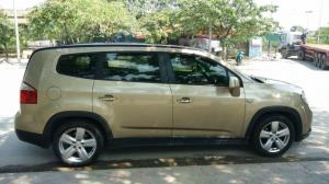Cần bán gấp xe Chevrolet Orlando đời 2012 bản LTZ,số tự động,màu vàng cát