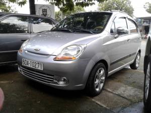 Chevrolet Spark LT ( số sàn ) 9/2009 . Toàn bộ xe còn rất mới . 04 vỏ vừa thay mới . Nội thất nỉ zin .