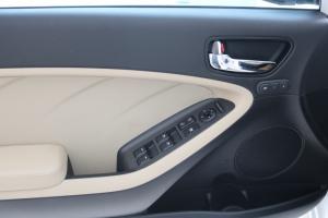 Bán Kia Cerato Full Máy Xăng Số Tự Động Giá Tốt. Liên Hệ Quyền Kia Gò Vấp Để Nhận Nhiều Ưu Đãi
