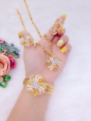Bộ trang sức hoa xoắn mạ vàng cao cấp
