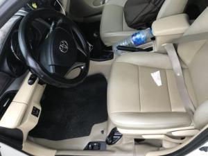 Bán Toyota VIOS E 1.5MT màu trắng số sàn sản xuất 2017 biển Sài Gòn lăn bánh 38000km