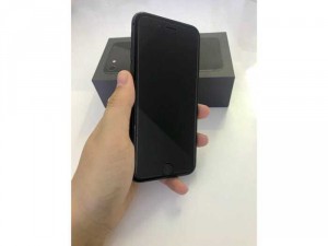 Iphone 8 màu đen 64gb