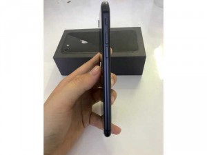 Iphone 8 màu đen 64gb