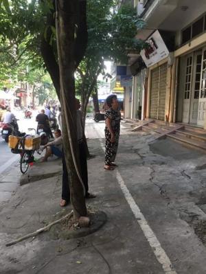 Bán mảnh đất phố Trần Quang Diệu, vỉa hè rộng, mặt tiền to, ô tô tránh, KD đỉnh