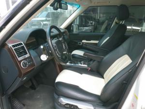 Range Rover HSE model 2011 màu trắng thùng To