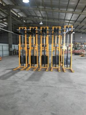 Xe nâng tay cao 1,5 tấn nâng cao 1.5M MODEL XC59-10