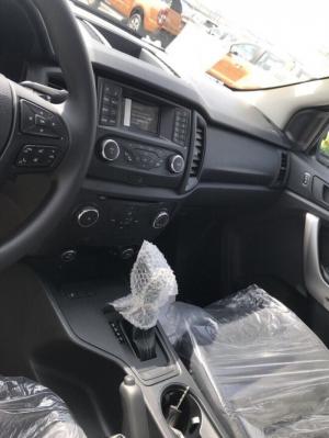 Kho xe Ranger XLS giao xe toàn quốc hỗ trợ 90%