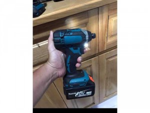Máy Bắn Vít Makita 4 Chổi Than