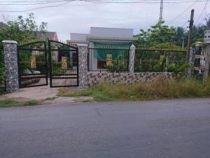 thanh lý gấp căn nhà cấp 4 mặt tiền lộ nhựa