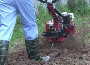 Địa chỉ tại Hà Nội phân phối máy xới đất mini cầm tay đa năng động cơ HONDA chính hãng giá rẻ nhất
