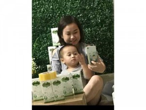 Dầu tắm thảo dược ELEMIS cho bé