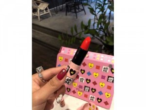 Set phấn nước và son AMOK