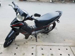 Yamaha Sirius Fi màu đen, dư xe ít chạy nên bán