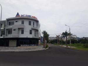 Bán Nhà phố mặt tiền đường Dương Lâm, ngay sông Hàn, đang cho thuê 30 triệu/tháng