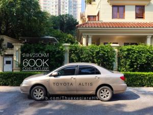 cho thue xe tu lai 4 chỗ Toyota Altis MT gia 600k