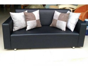 Ghế sofa kèm 4 gối ôm xinh xắn