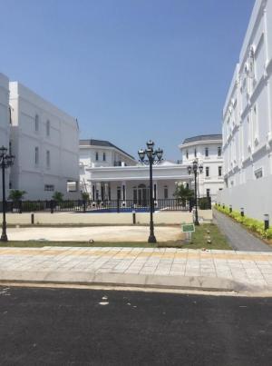 Cần bán dự án nhà phố liền kề phú gia comphound, nằm ngay trục đường chính ông ích khiêm ,trung tâm tp Đà Nẵng