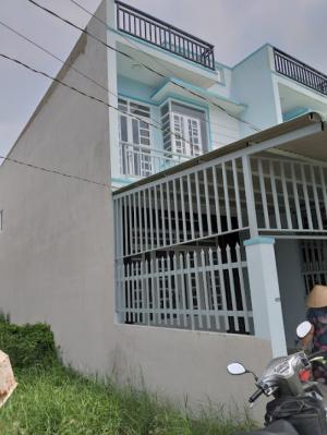 Cần bán căn nhà sổ hồng riêng ngay gần Quốc lộ 50,Tân Kim, Cần Giuộc