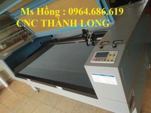 Máy laser cắt vải 2 đầu không thể thiếu cho ngành may mặc