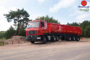 Xe đầu kéo Maz Belarus ( 6 x 4 )