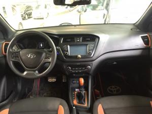 Bán hyundai i20 active 2017, màu nâu, giá TL, hổ trợ góp