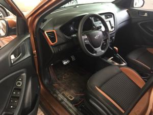 Bán hyundai i20 active 2017, màu nâu, giá TL, hổ trợ góp