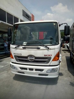 Xe tải gắn cẩu Hino FC9JLSW 6.4 tấn lắp cẩu Unic UR-V340 3 tấn, trả trước 50 triệu, giao luôn xe - Gọi 0907043398 (MrTú 24/24)