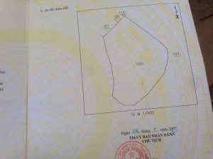 E có 1,5 mẫu khu phố 2 thị trấn vĩnh an, 762 vào 1,2 km xe tải chạy ok.. sổ riêng có 250m thổ cư ,1 căn nhà
