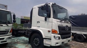 Xe tải Hino 16 tấn, euro 4, trả trước 100 triệu giao luôn xe - Gọi 0972494937 (Ms Xuân 24/24)
