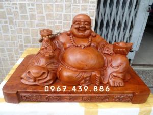 Phật Di Lặc Kim Ngọc Mãn Đường gỗ hương ngang 48cm