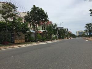 Kẹt tiền bán gấp lô mặt tiền Tôn Đức Thắng, Ngay Lotte Phan Thiết