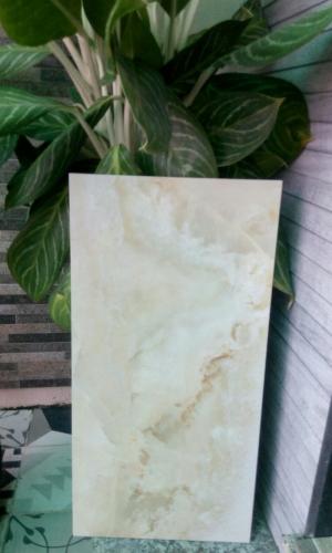 Gạch Ốp Tường Vân Đá Cẩm Thạch Tự Nhiên