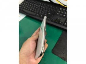 Iphone X 64G silver còn 1 tháng BH